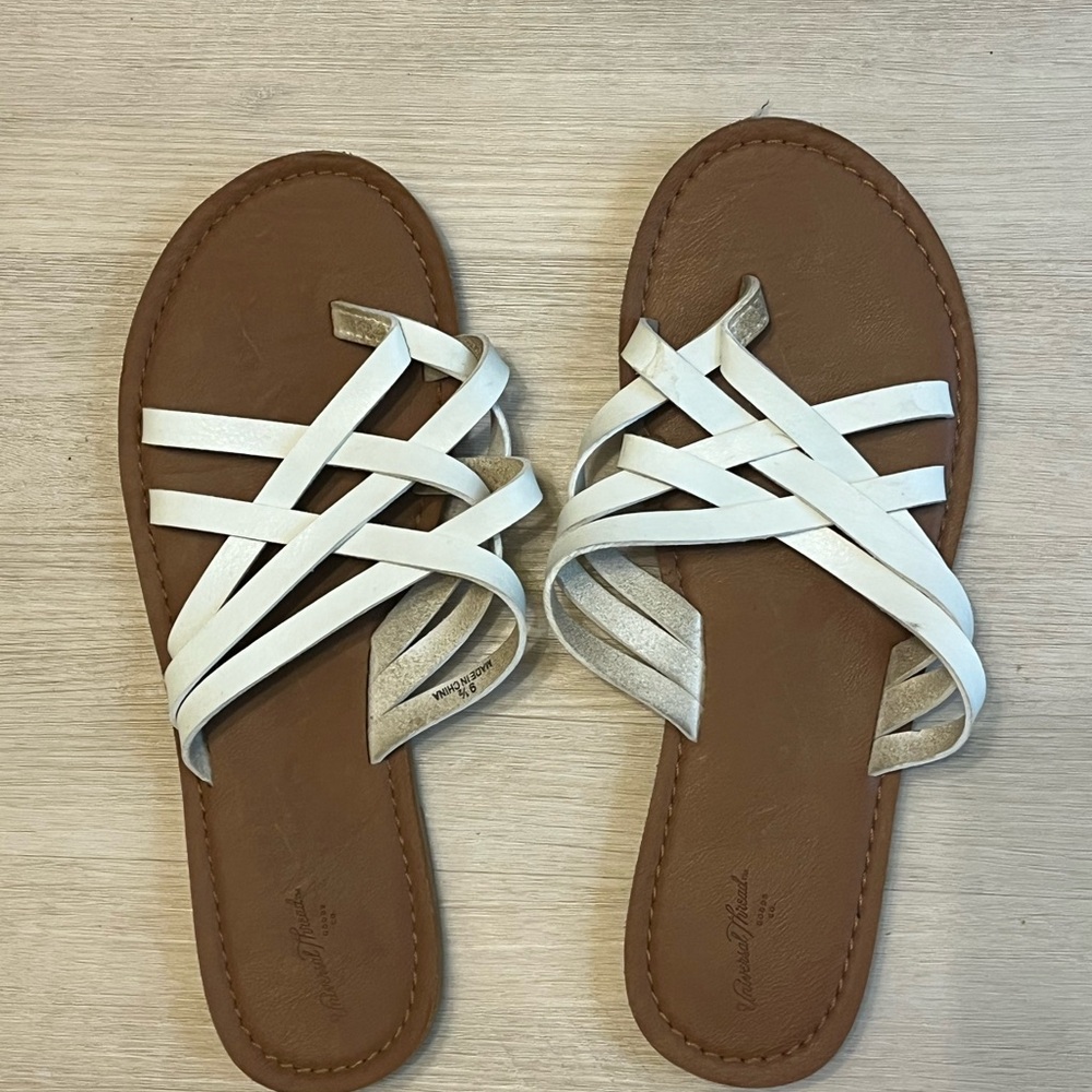 Universal Thread White and Brown Sandals Minimalist Slip-On